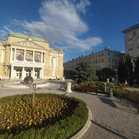 Mario City Center Rooms Rijeka Exterior photo